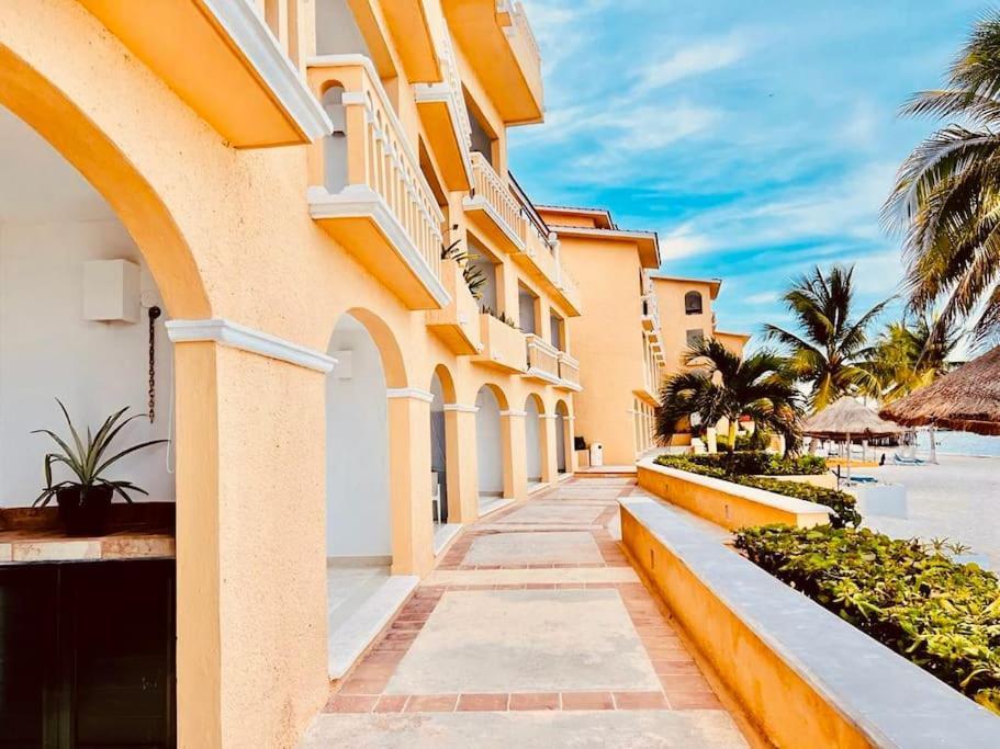 Punta Me Apartment Beach Front In The Hotel & Waterpark Cancún Buitenkant foto