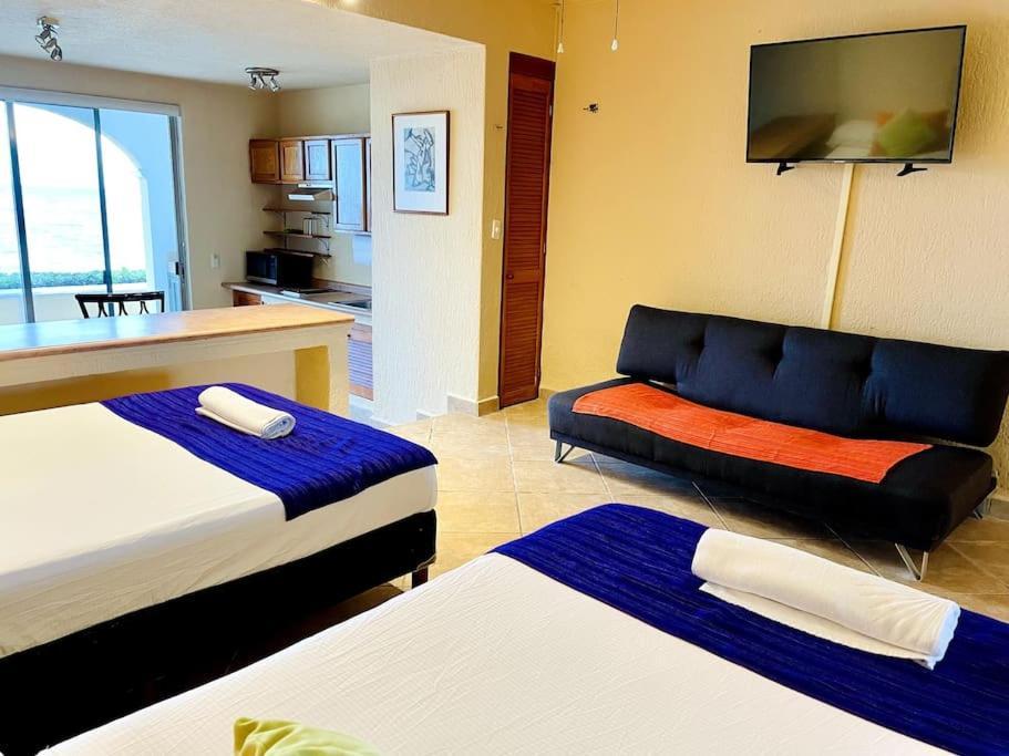 Punta Me Apartment Beach Front In The Hotel & Waterpark Cancún Buitenkant foto