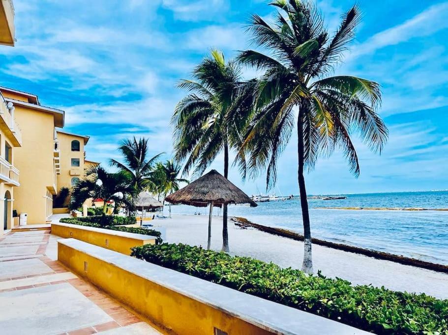 Punta Me Apartment Beach Front In The Hotel & Waterpark Cancún Buitenkant foto
